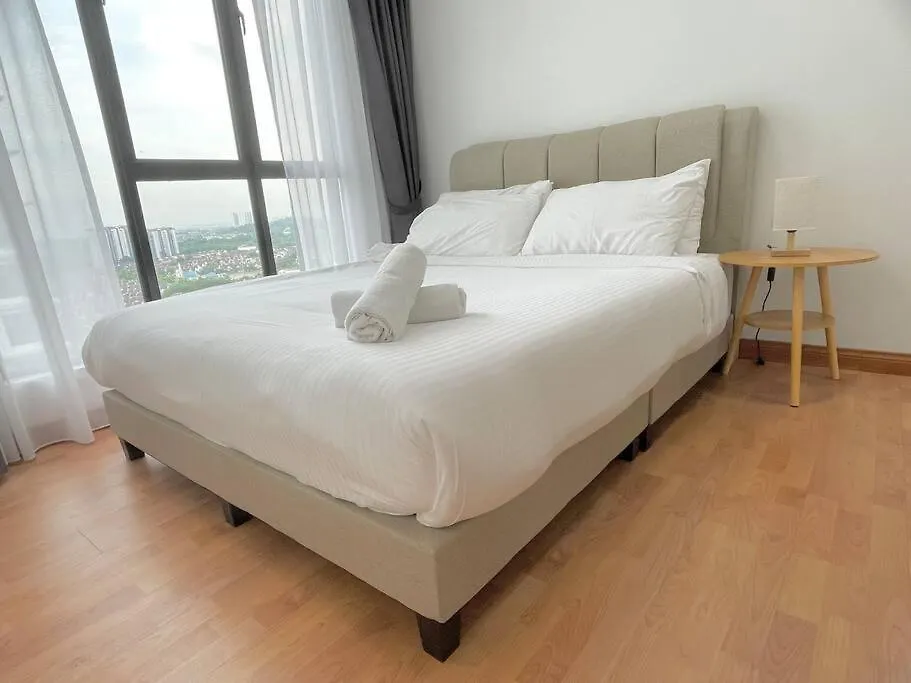 1Min To Paradigm Mall 2To 5Pax Platino Mujistyle Johor Bahru 0*,  Malaysia